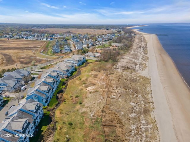 40 Golden Eye Lane, Port Monmouth, NJ 07758