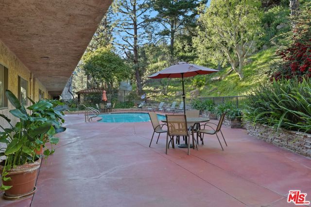 2700 Cahuenga Boulevard 2217, Los Angeles, CA 90068