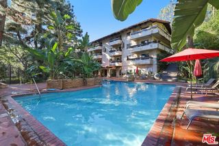 2700 Cahuenga Boulevard 2217, Los Angeles, CA 90068