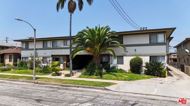 920 N 1st Street, Alhambra, CA 91801
