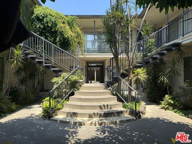 920 N 1st Street, Alhambra, CA 91801