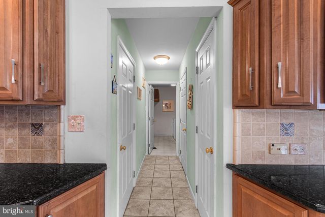 42 DEVON RD, Newtown, PA 18940