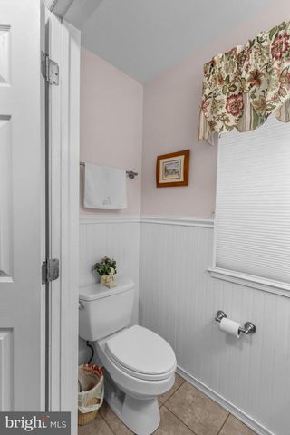 42 DEVON RD, Newtown, PA 18940