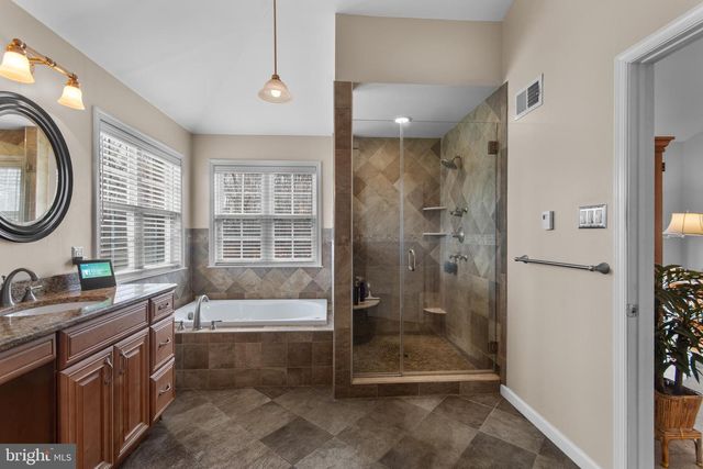 42 DEVON RD, Newtown, PA 18940