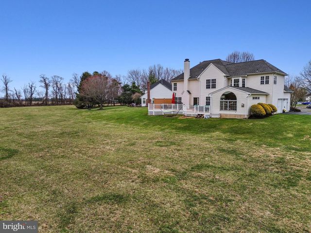 42 DEVON RD, Newtown, PA 18940