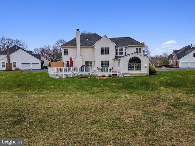 42 DEVON RD, Newtown, PA 18940