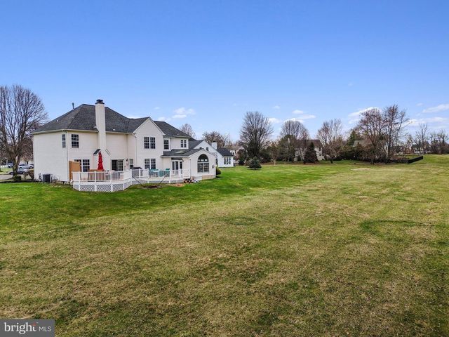 42 DEVON RD, Newtown, PA 18940