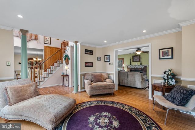 42 DEVON RD, Newtown, PA 18940