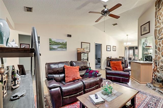 531 LORING AVENUE, Orange Park, FL 32073