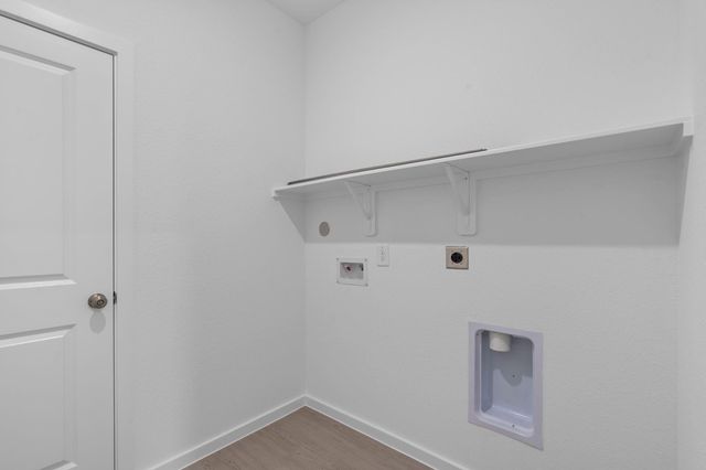 411 Ruby Ford Drive, Cove, TX 77523