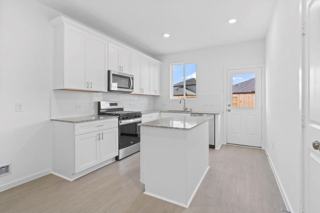 411 Ruby Ford Drive, Cove, TX 77523