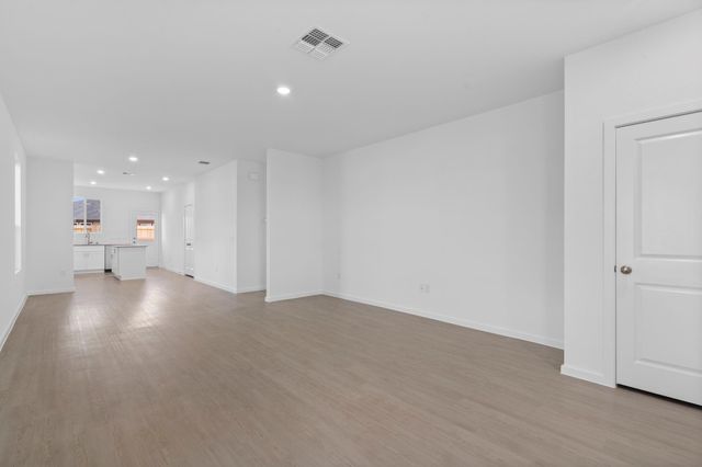 411 Ruby Ford Drive, Cove, TX 77523