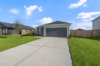 411 Ruby Ford Drive, Cove, TX 77523