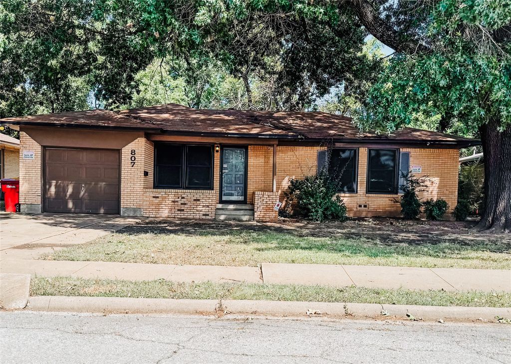 807 Blanton Drive, Sherman, TX 75092