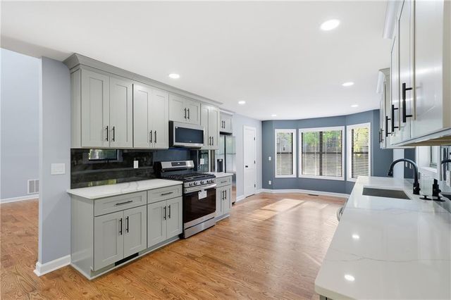 3872 Nowlin Road NW, Kennesaw, GA 30144