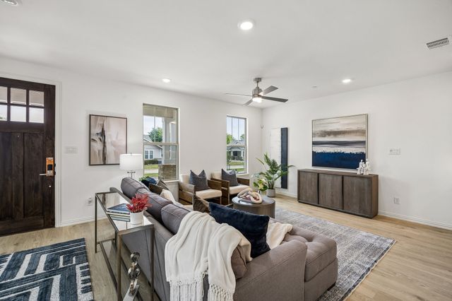 218 Dylan Way, Midlothian, TX 76065