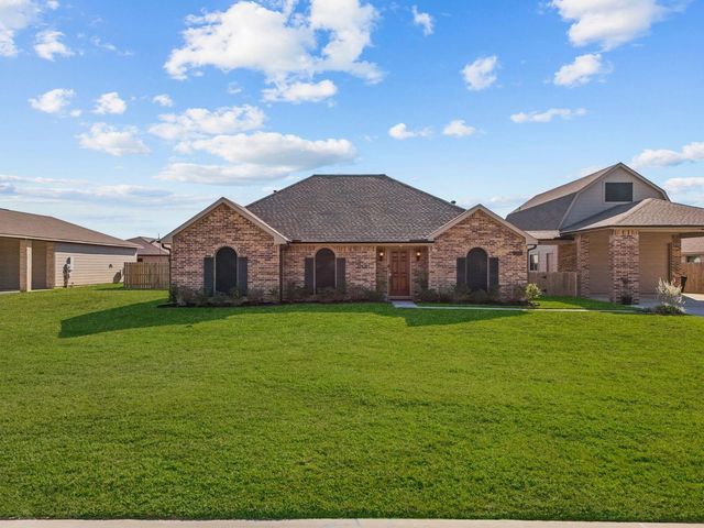 2111 Gilbert Road, Dickinson, TX 77539