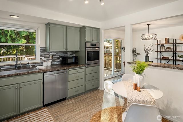 2111 N 188th Street, Shoreline, WA 98133