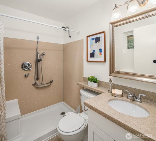 2111 N 188th Street, Shoreline, WA 98133