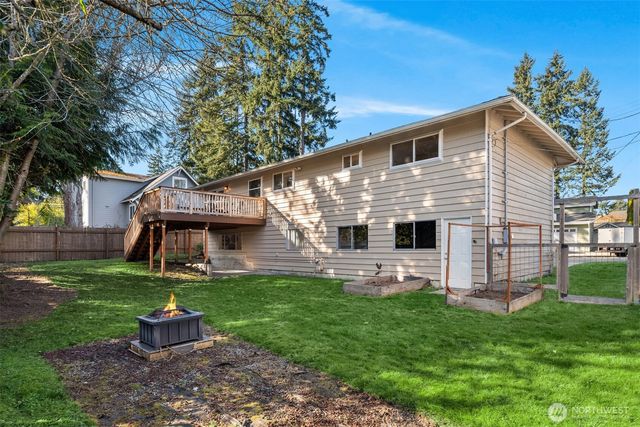 2111 N 188th Street, Shoreline, WA 98133
