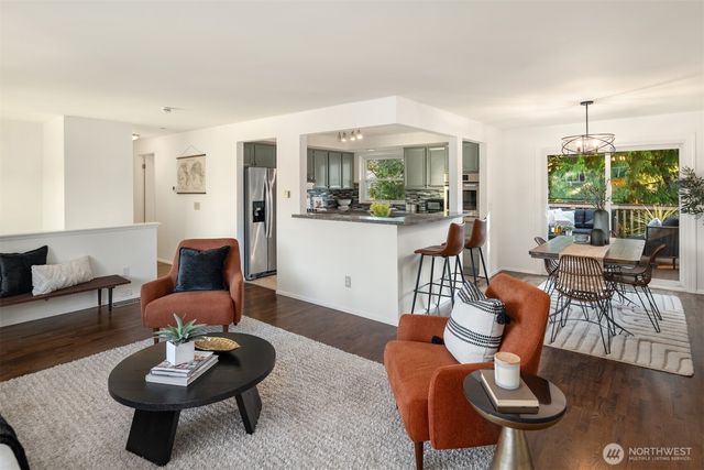 2111 N 188th Street, Shoreline, WA 98133