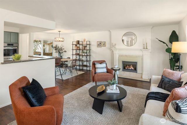 2111 N 188th Street, Shoreline, WA 98133