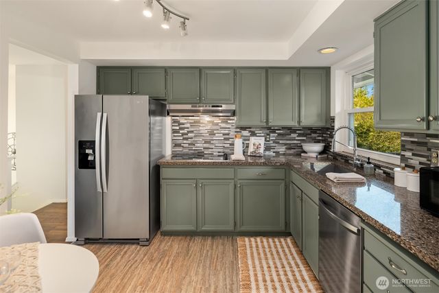 2111 N 188th Street, Shoreline, WA 98133