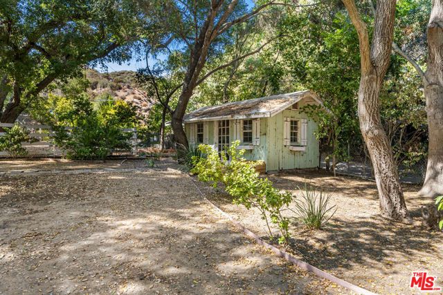 730 Crater Camp Drive, Calabasas, CA 91302