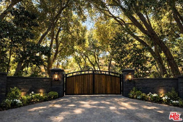 730 Crater Camp Drive, Calabasas, CA 91302