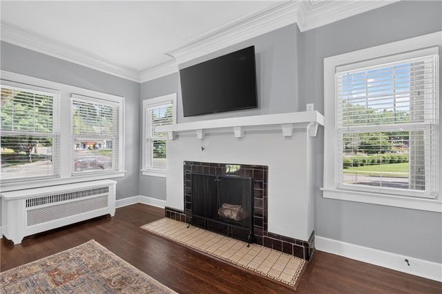 5850 Brookside Boulevard, Kansas City, MO 64113