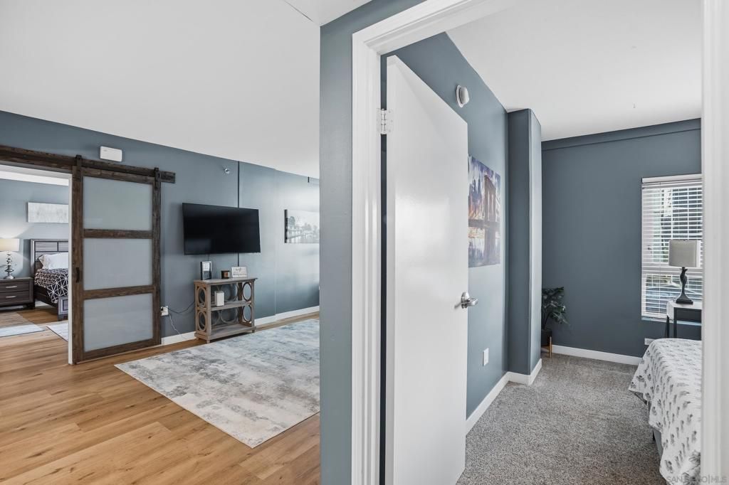 Image 13 of property listing at 425 W Beech St 314, San Diego, CA 92101