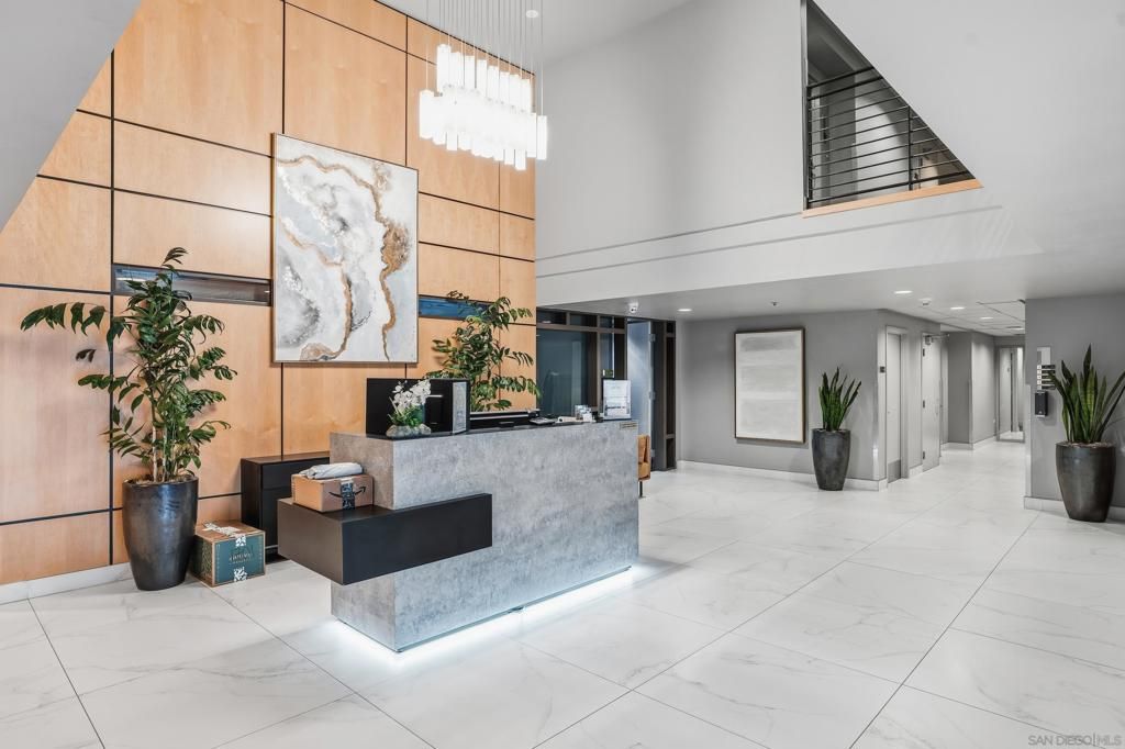 Image 28 of property listing at 425 W Beech St 314, San Diego, CA 92101