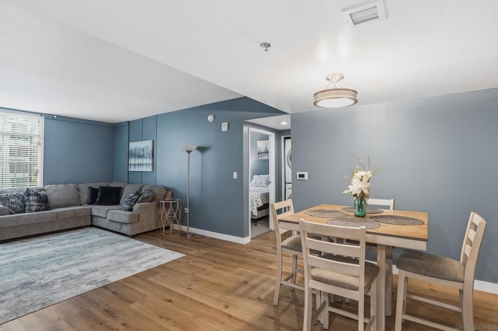 Image 6 of property listing at 425 W Beech St 314, San Diego, CA 92101