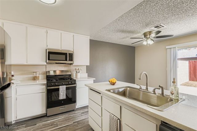 5794 Sea Breeze Avenue, Las Vegas, NV 89110