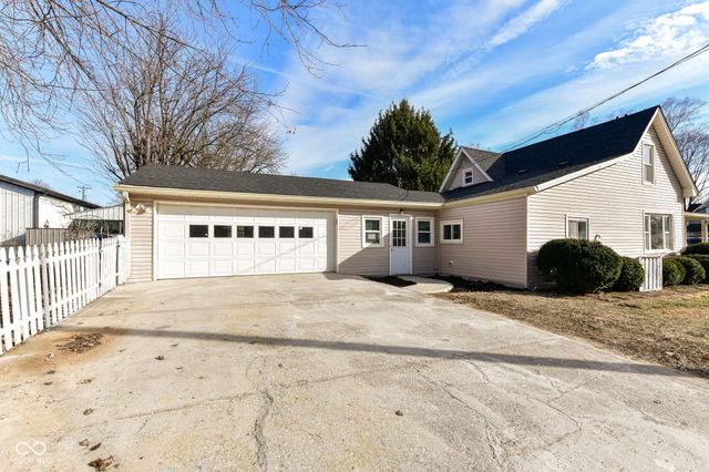 210 E Buckeye Street, Cicero, IN 46034