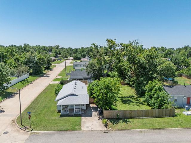 301 W Chicago Street, Shawnee, OK 74804