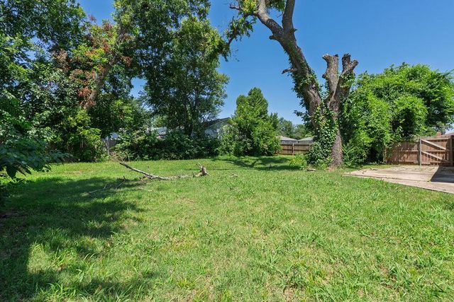 301 W Chicago Street, Shawnee, OK 74804