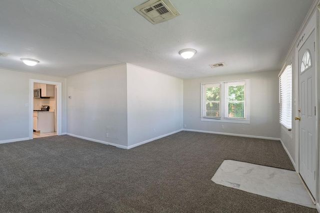 301 W Chicago Street, Shawnee, OK 74804