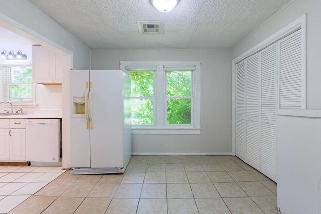 301 W Chicago Street, Shawnee, OK 74804