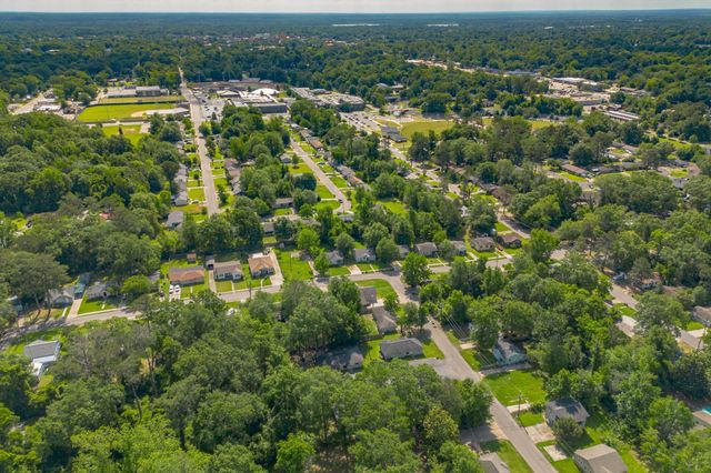 1704 Louise St., Hattiesburg, MS 39401