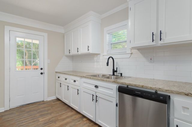 1704 Louise St., Hattiesburg, MS 39401