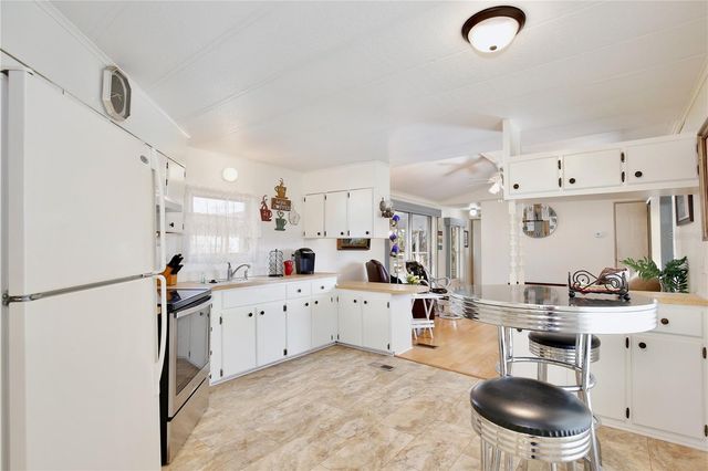 5560 HERITAGE BOULEVARD, Wildwood, FL 34785