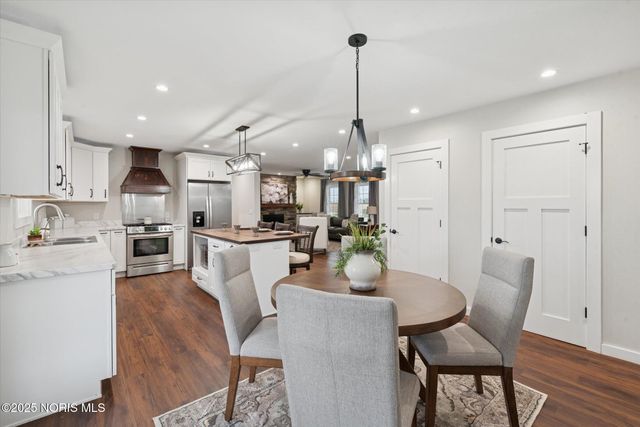 6490 County Rd 5-2, Delta, OH 43515