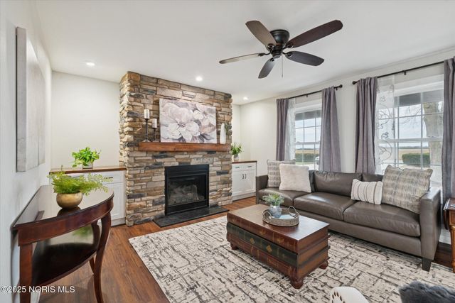 6490 County Rd 5-2, Delta, OH 43515