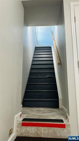 52 14th Avenue 2, Elmwood Park, NJ 07407