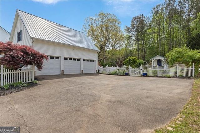 195 Forest Glen Drive, Waleska, GA 30183