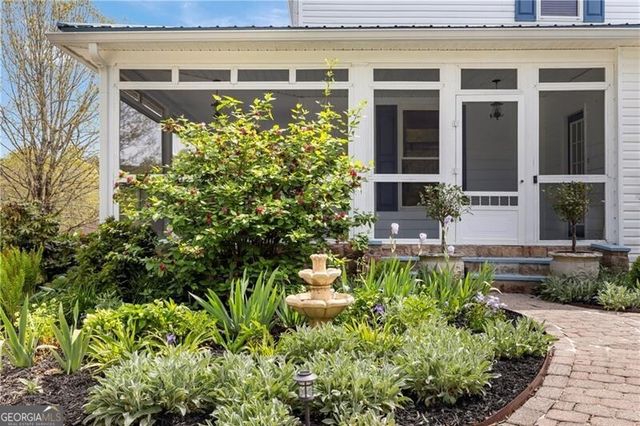 195 Forest Glen Drive, Waleska, GA 30183