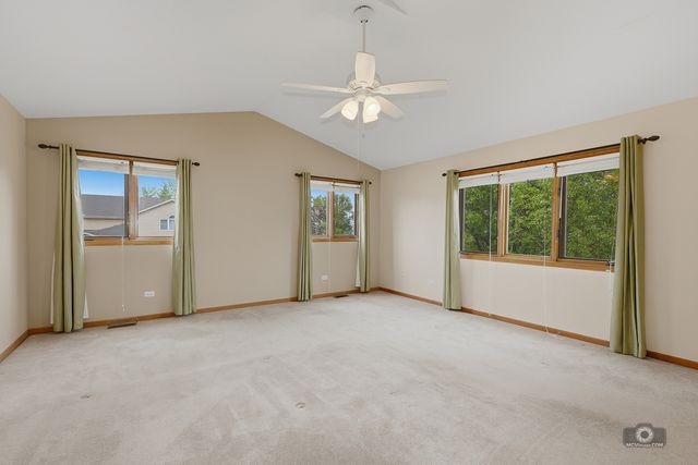 8111 Brushwood Lane, Tinley Park, IL 60487