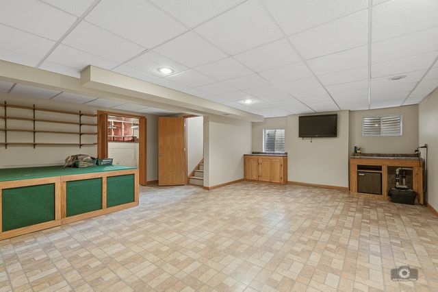 8111 Brushwood Lane, Tinley Park, IL 60487