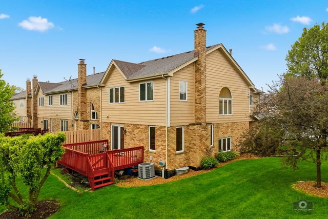 8111 Brushwood Lane, Tinley Park, IL 60487